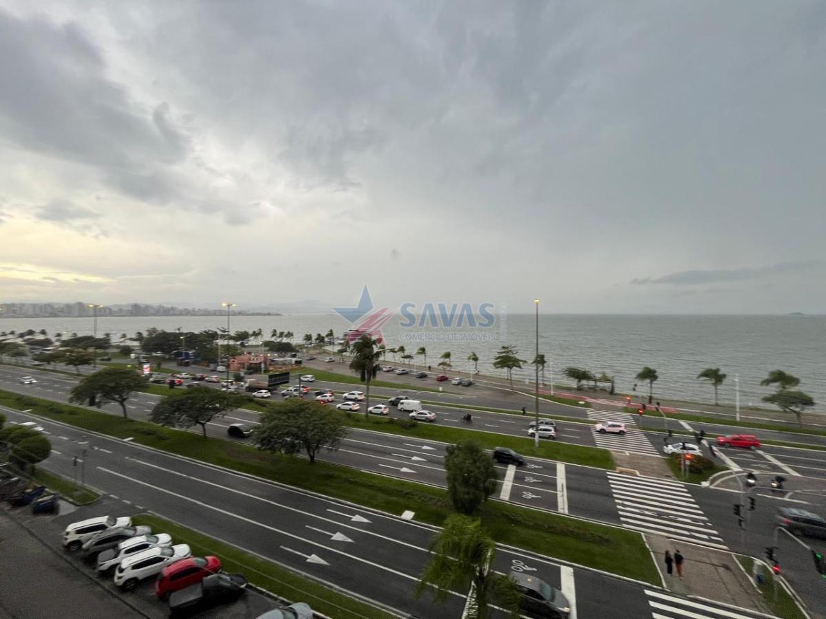 AMPLO 3 DORMITÓRIOS - FRENTE MAR - VISTA PANORÂMICA